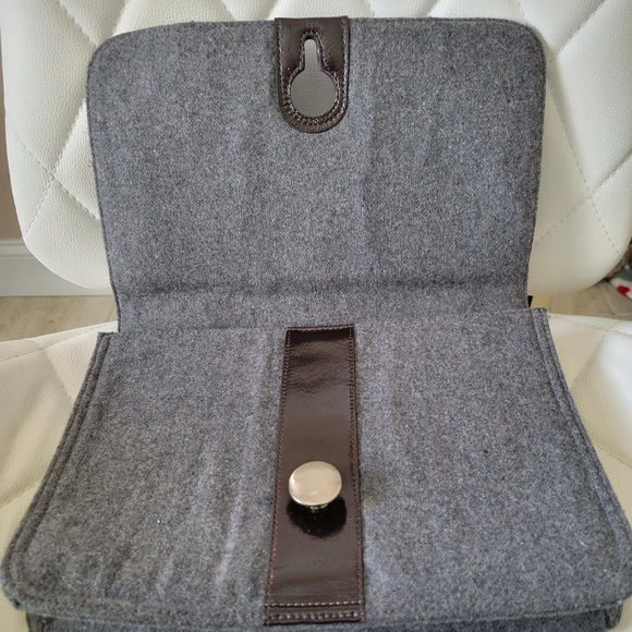 New Without Tags  Stylish shoulder bag medium by Hobo International - Picture 2 of 6